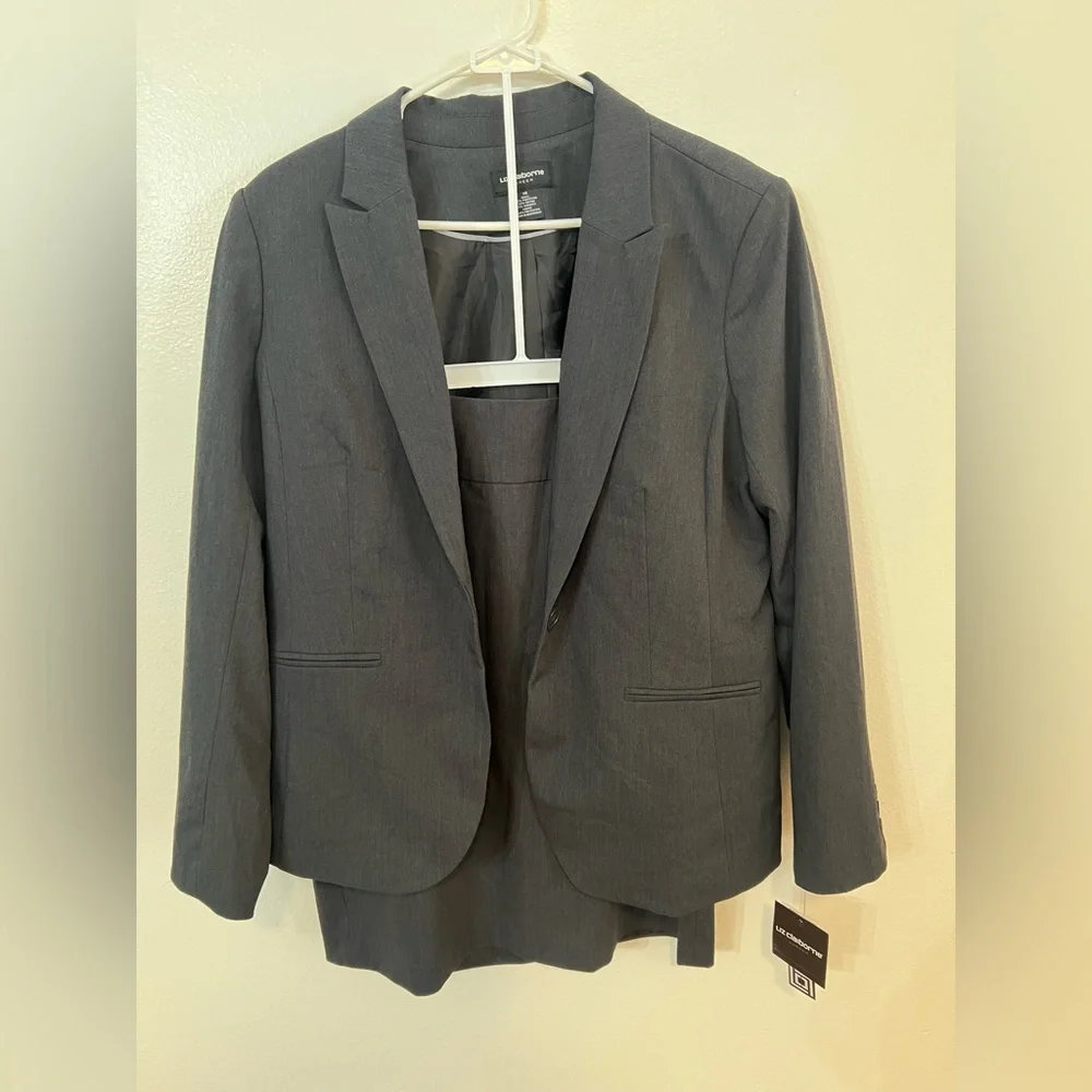 Liz Claiborne Charcoal Suit Set - Picture 1 of 10